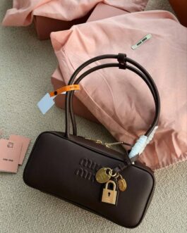 Torebka Miu Miu damska torba, skóra