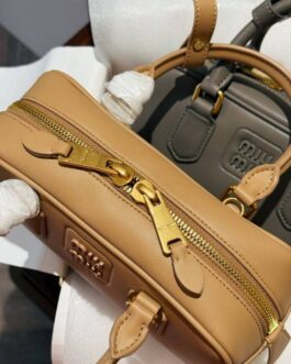 Torebka Miu Miu damska torba, skóra