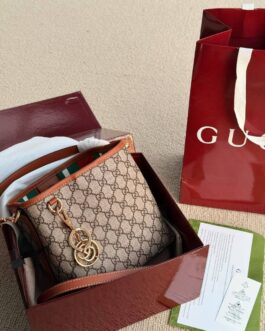 Torebka Gucci Emblem damska torba, skóra