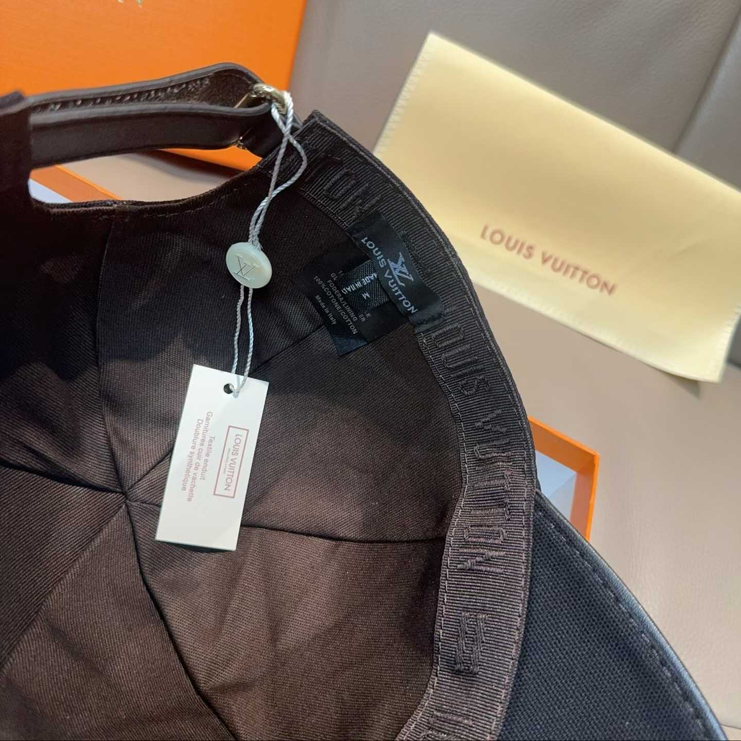 mmexport1762175066506