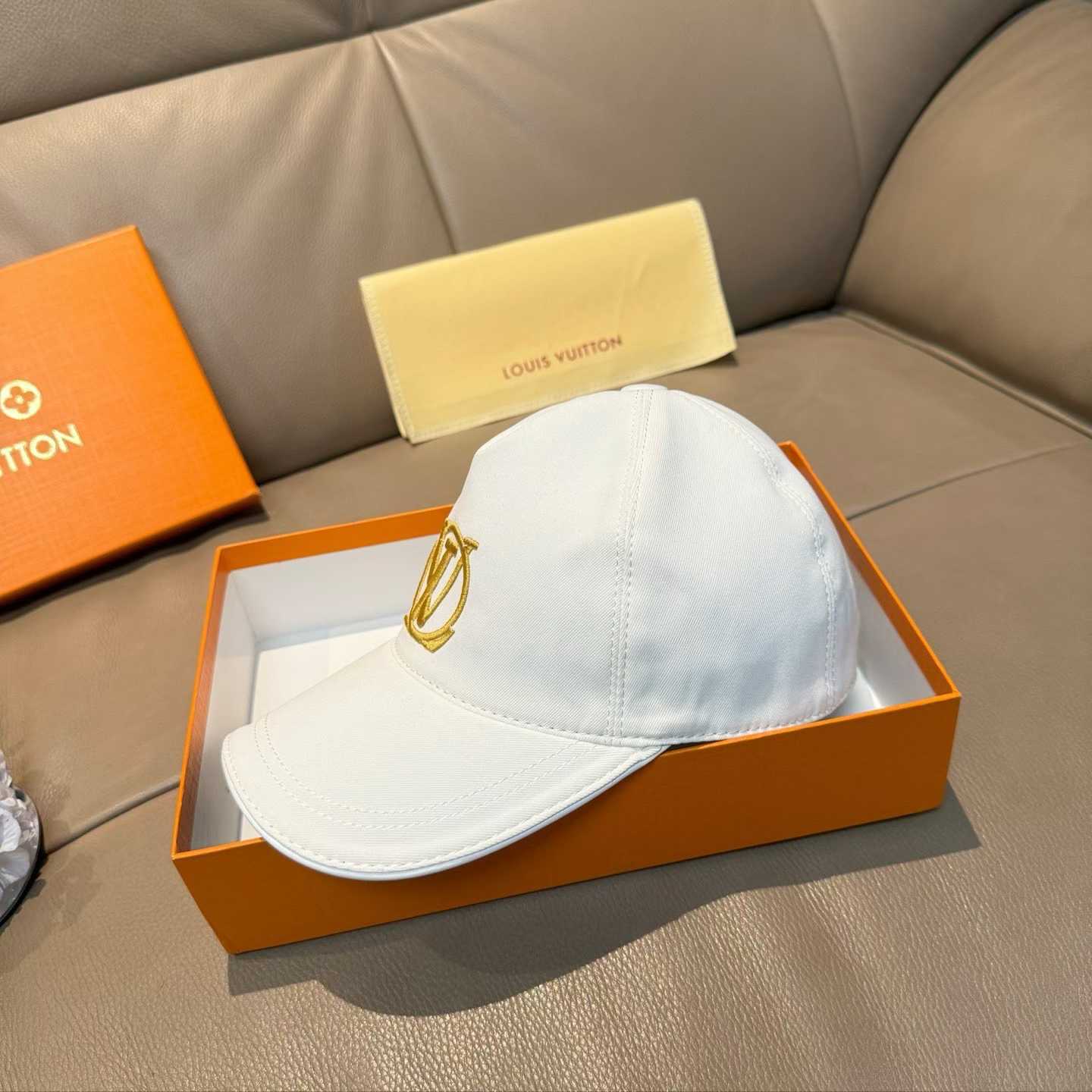 mmexport1762175125672