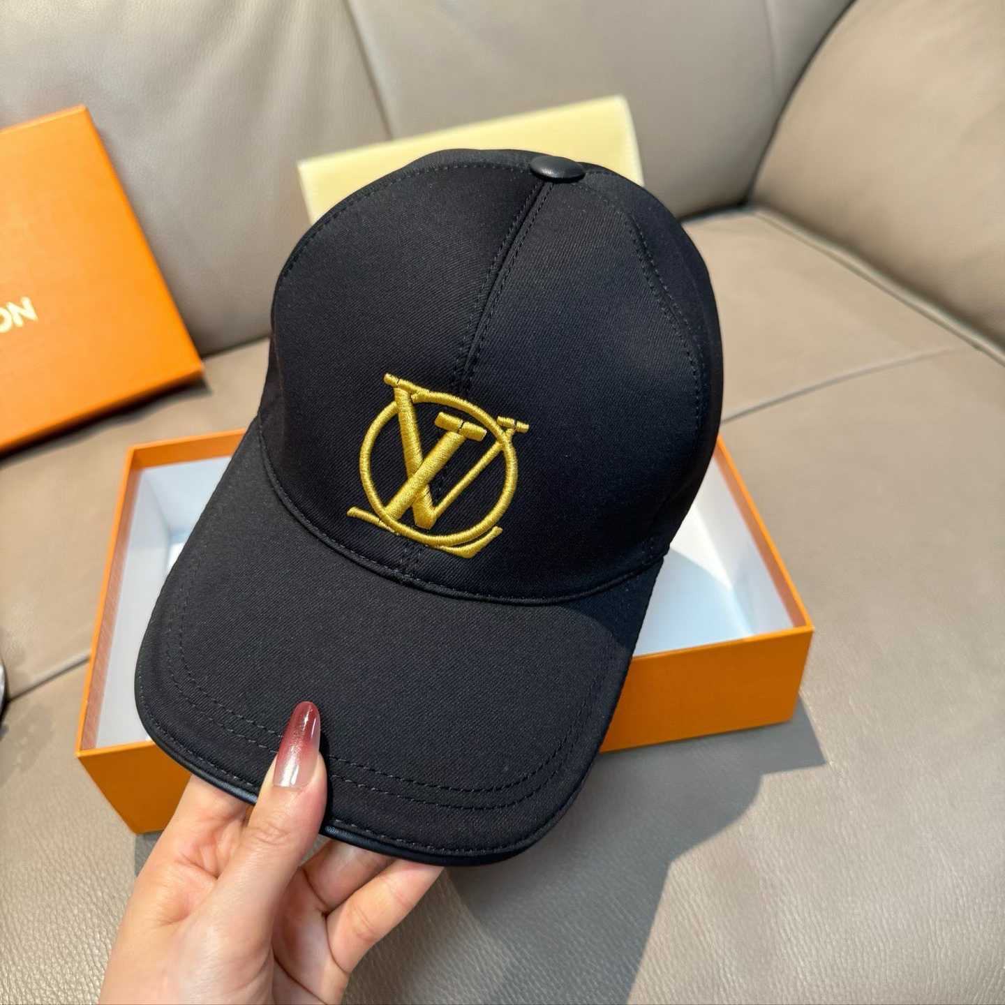 mmexport1762175144923