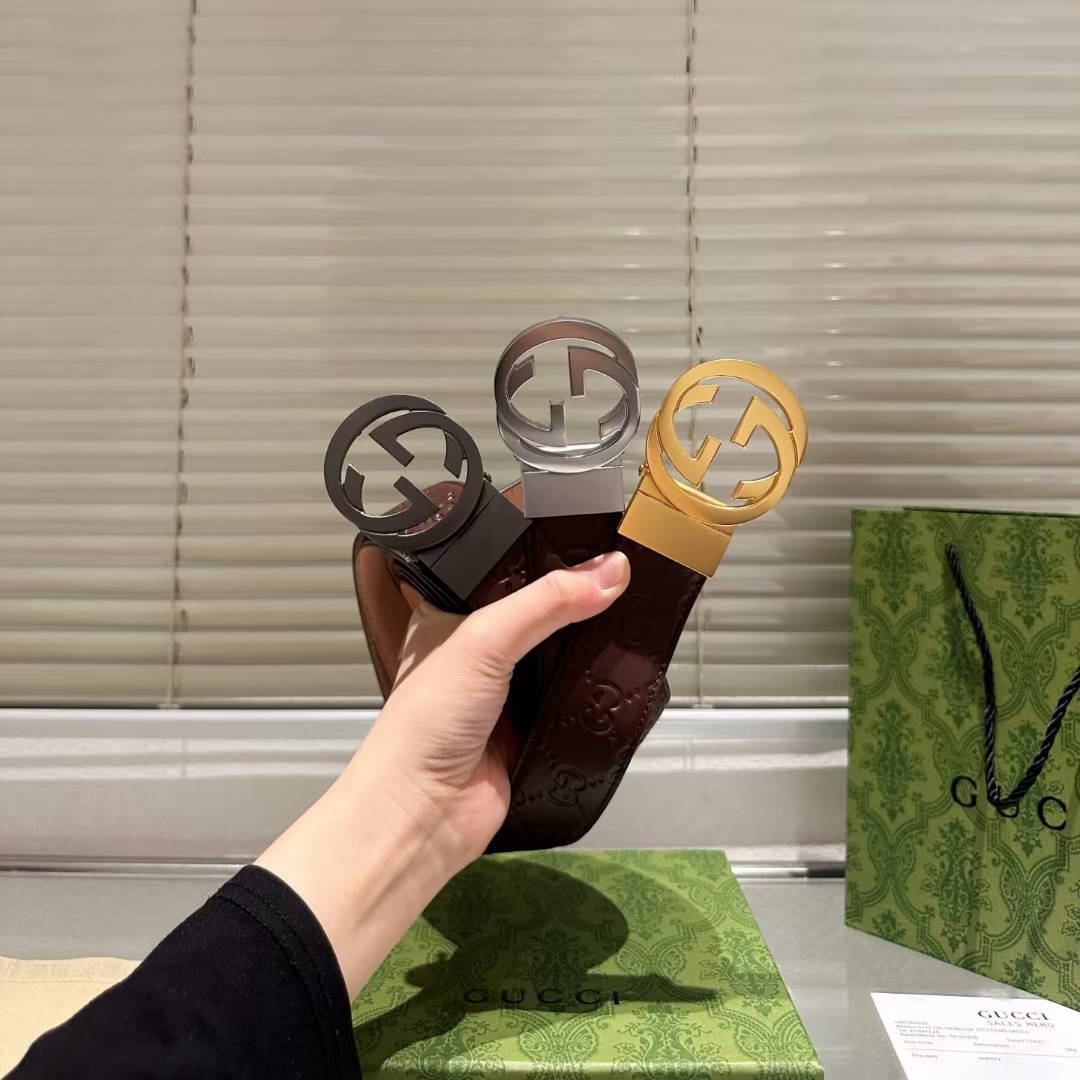 mmexport1764353400635