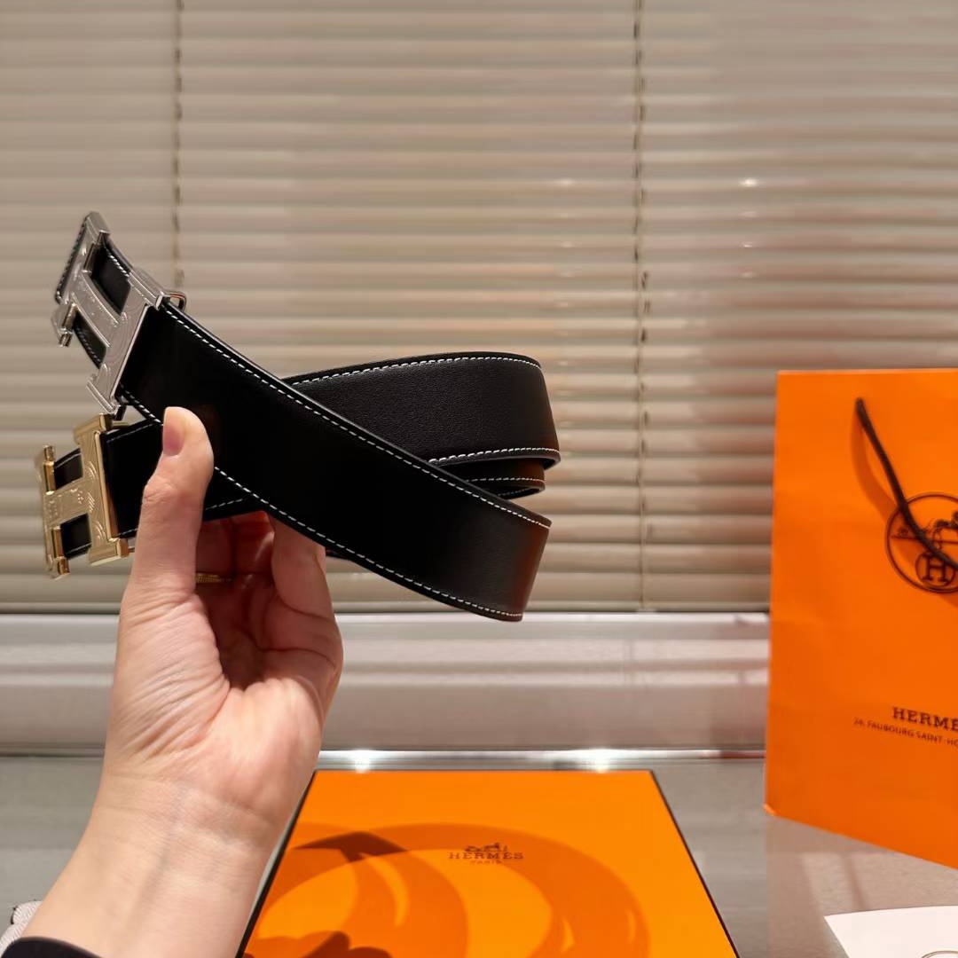 mmexport1764353458862