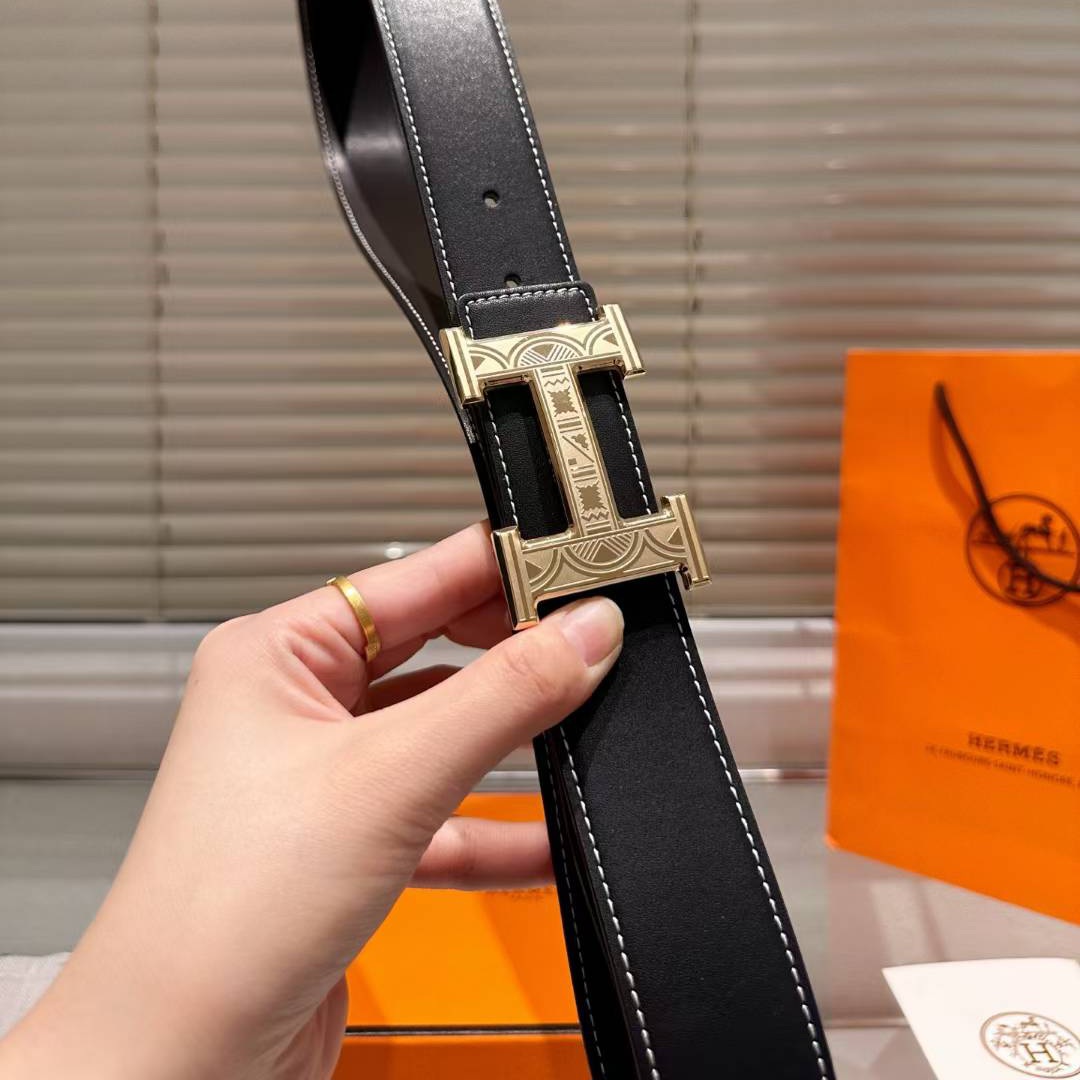 mmexport1764353470709