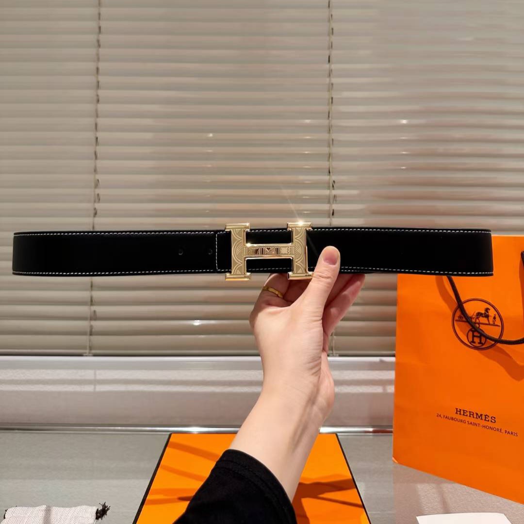 mmexport1764353471700