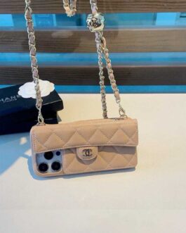 Etui na telefon Chanel, pokrowec obudowa okladka Prada prezent