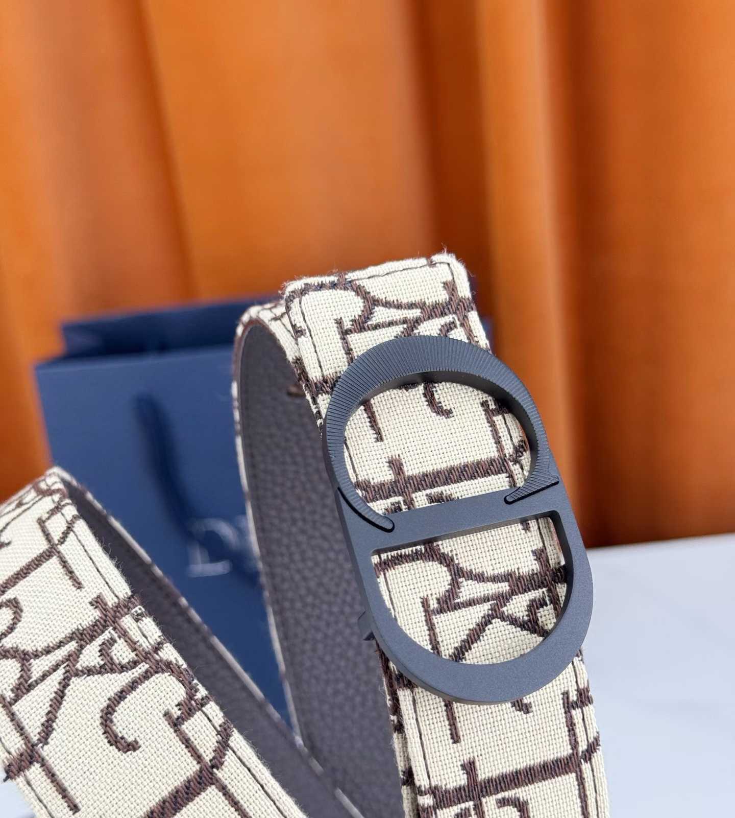 mmexport1768073144632