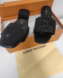 Louis Vuitton Buty, sandaly klapki, skora