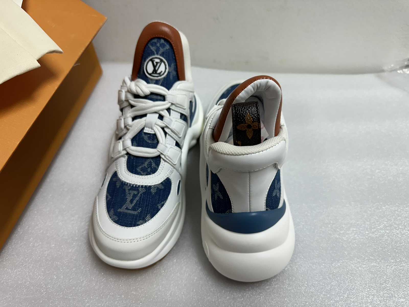 IMG-c435e64f8338a3266d89d7c8198d6bf3-V