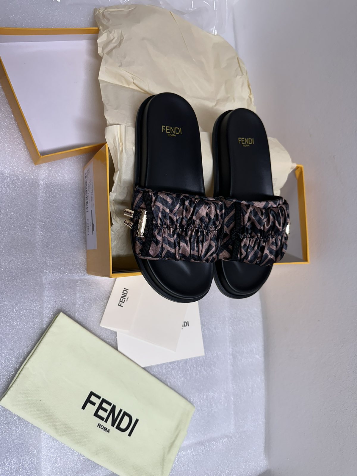 IMG-ff8510c0042e82000ec6c5010f3e9fbe-V