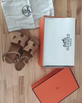 Hermes Buty, sandaly klapki, skora