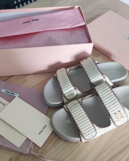 Miu Miu Buty, sandaly klapki, skora