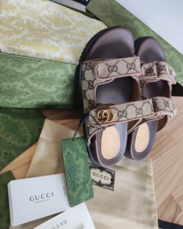 Gucci Buty, sandaly klapki, skora