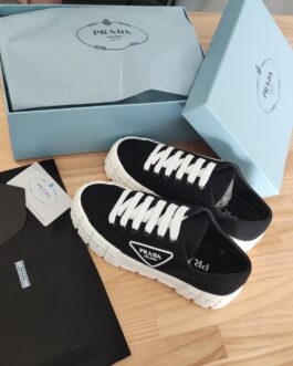 Prada Sneakersy, trampki, tenisówki, buty, skora