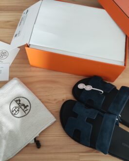 Hermes Buty, sandaly klapki, skora