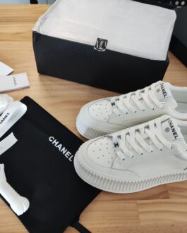 Chanel Sneakersy, trampki, tenisówki, buty, skora
