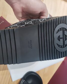 Gucci Buty, sandaly klapki, skora