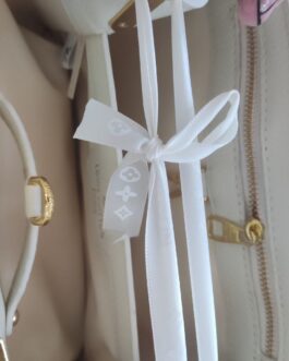 Torebka damska elegancka Louis Vuitton capucines, skora