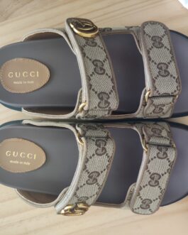 Gucci Buty, sandaly klapki, skora