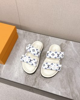 Louis Vuitton Buty, sandaly klapki, skora