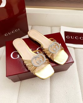 Gucci Buty, sandaly klapki, skora