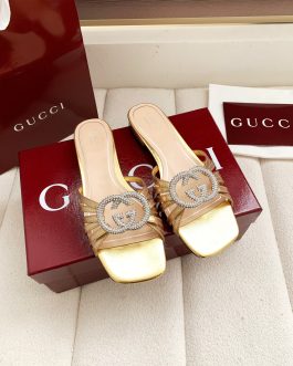 Gucci Buty, sandaly klapki, skora