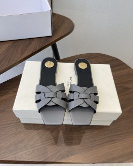 YSL Buty, sandaly klapki, skora