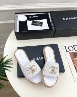 Chanel Buty, sandaly klapki, skora