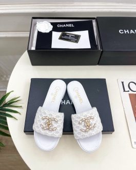 Chanel Buty, sandaly klapki, skora