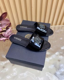 Versace Buty, sandaly klapki, skora