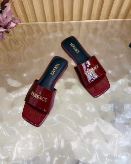 Versace Buty, sandaly klapki, skora