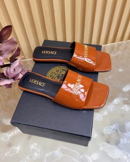 Versace Buty, sandaly klapki, skora