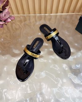Versace Buty, sandaly klapki, skora