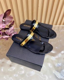 Versace Buty, sandaly klapki, skora