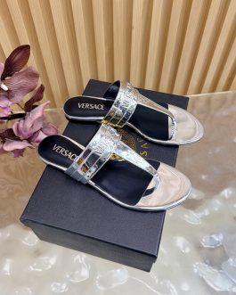 Versace Buty, sandaly klapki, skora
