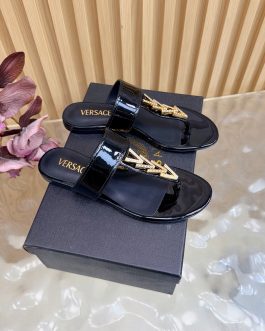 Versace Buty, sandaly klapki, skora