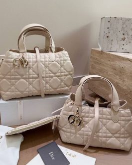 Torebka damska elegancka Dior toujours, skóra