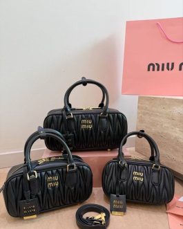 Torebka damska elegancka Miu Miu, skóra