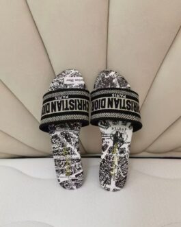 Dior Buty, sandaly klapki, skora