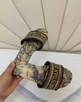 Dior Buty, sandaly klapki, skora