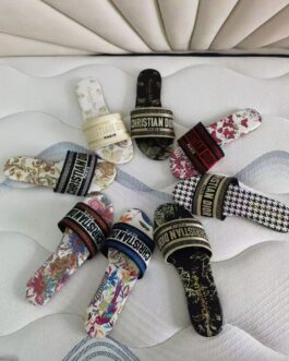 Dior Buty, sandaly klapki, skora