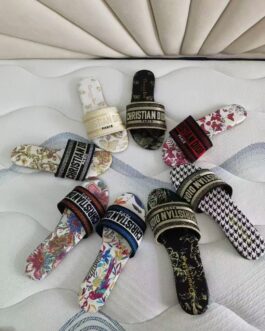 Dior Buty, sandaly klapki, skora