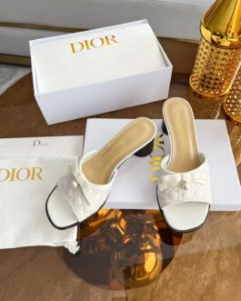 Dior Buty, sandaly klapki, skora