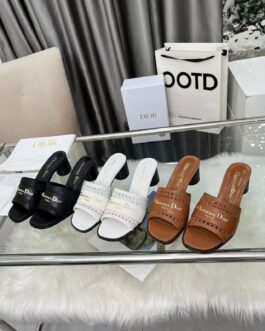 Dior Buty, sandaly klapki, skora
