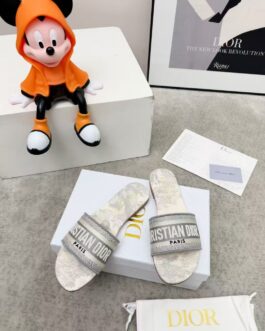 Dior Buty, sandaly klapki, skora