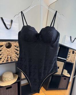 Damski strój kąpielowy Chanel