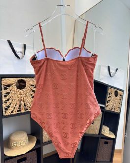 Damski strój kąpielowy Chanel