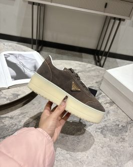 Prada Sneakersy, trampki, tenisówki, buty, skora