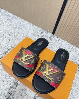 Louis Vuitton Buty, sandaly klapki, skora